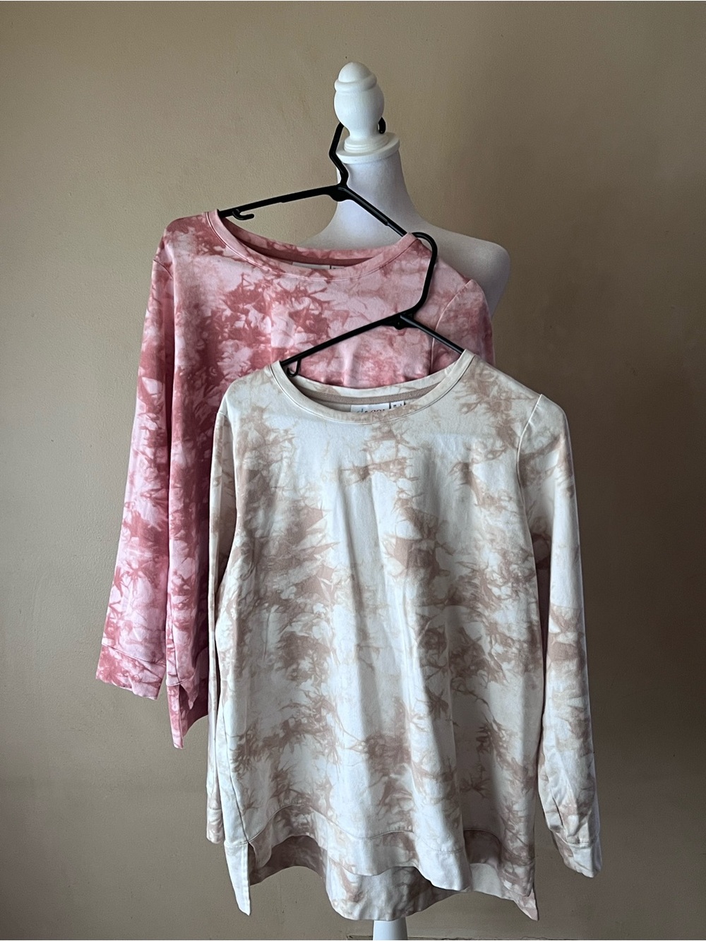 Denim&Co Tie-Dye Crewneck Sweatshirts - Pink & Cream